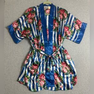 Vintage Womens Kimono Robe Medium Blue Roses Satin Short Sleeve Romantic Belted‎